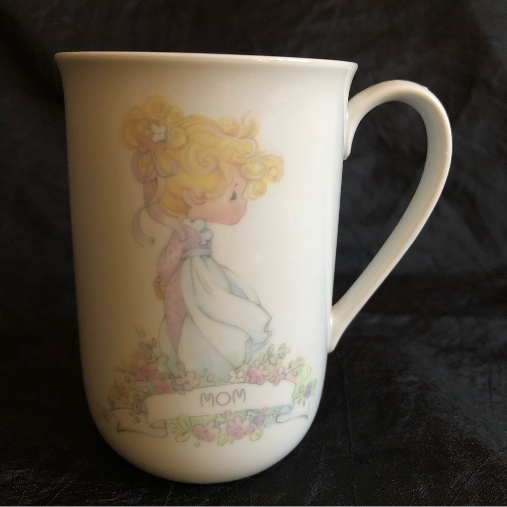 Precious Moments Mom Mug - Picture 2 of 11